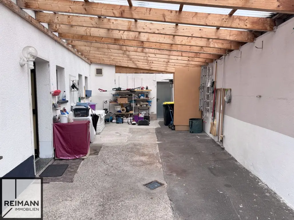 TE: Carport