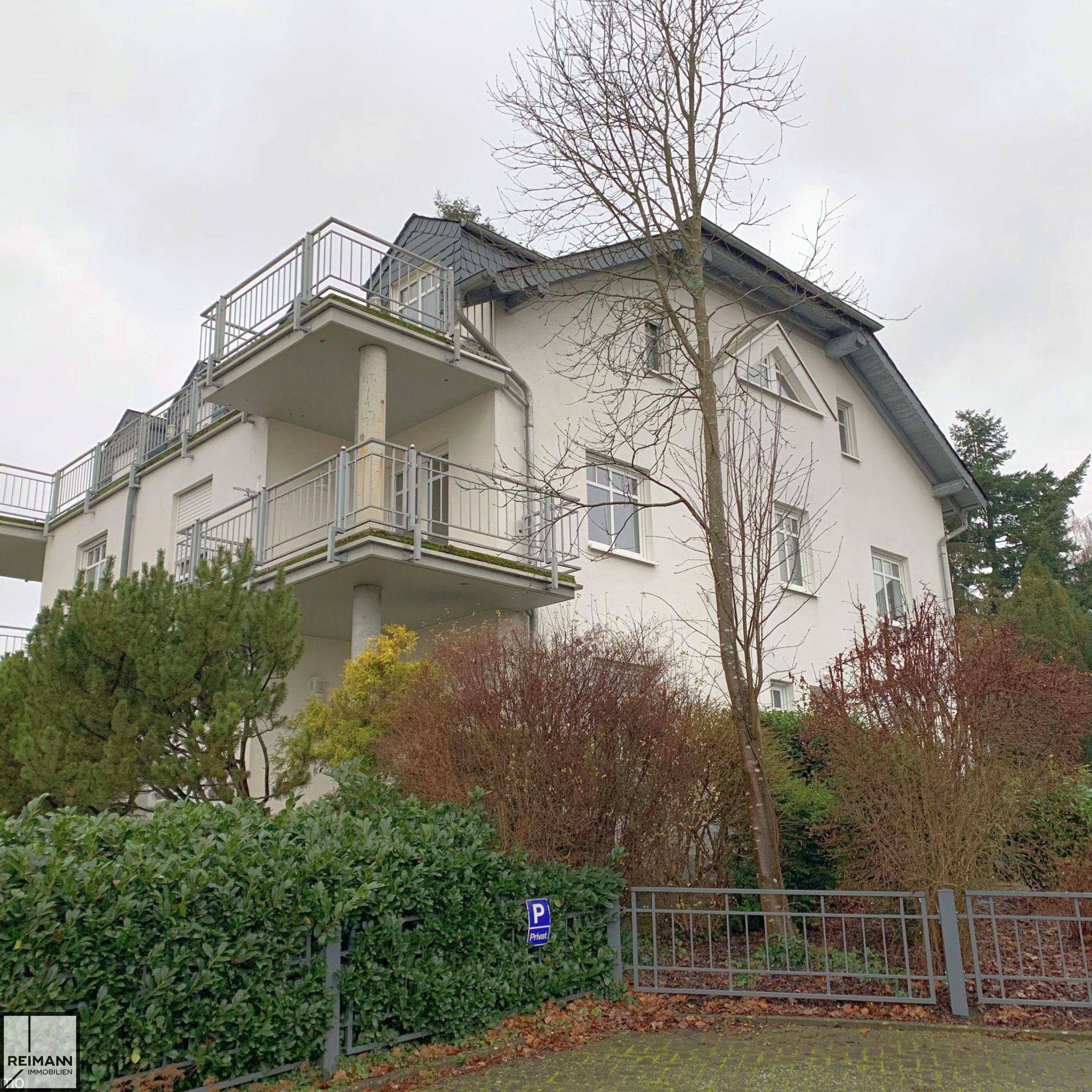 Helle und gemütliche Dachgeschosswohnung mit 2 Zimmern in Hardert