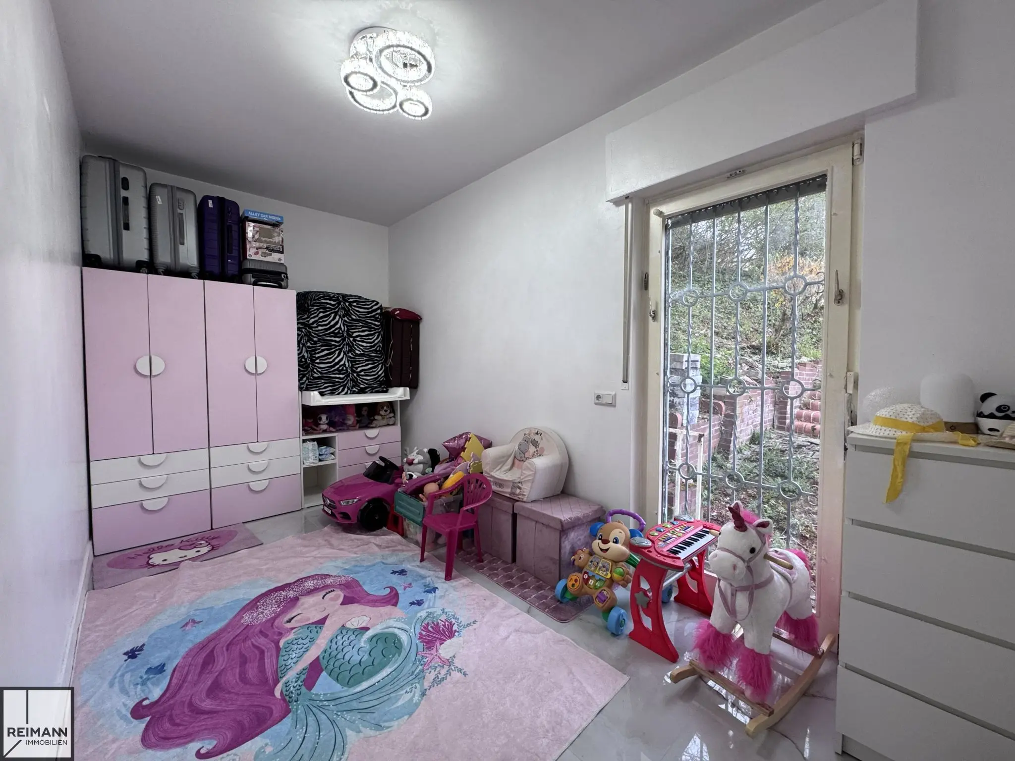 Büro/Kinderzimmer
