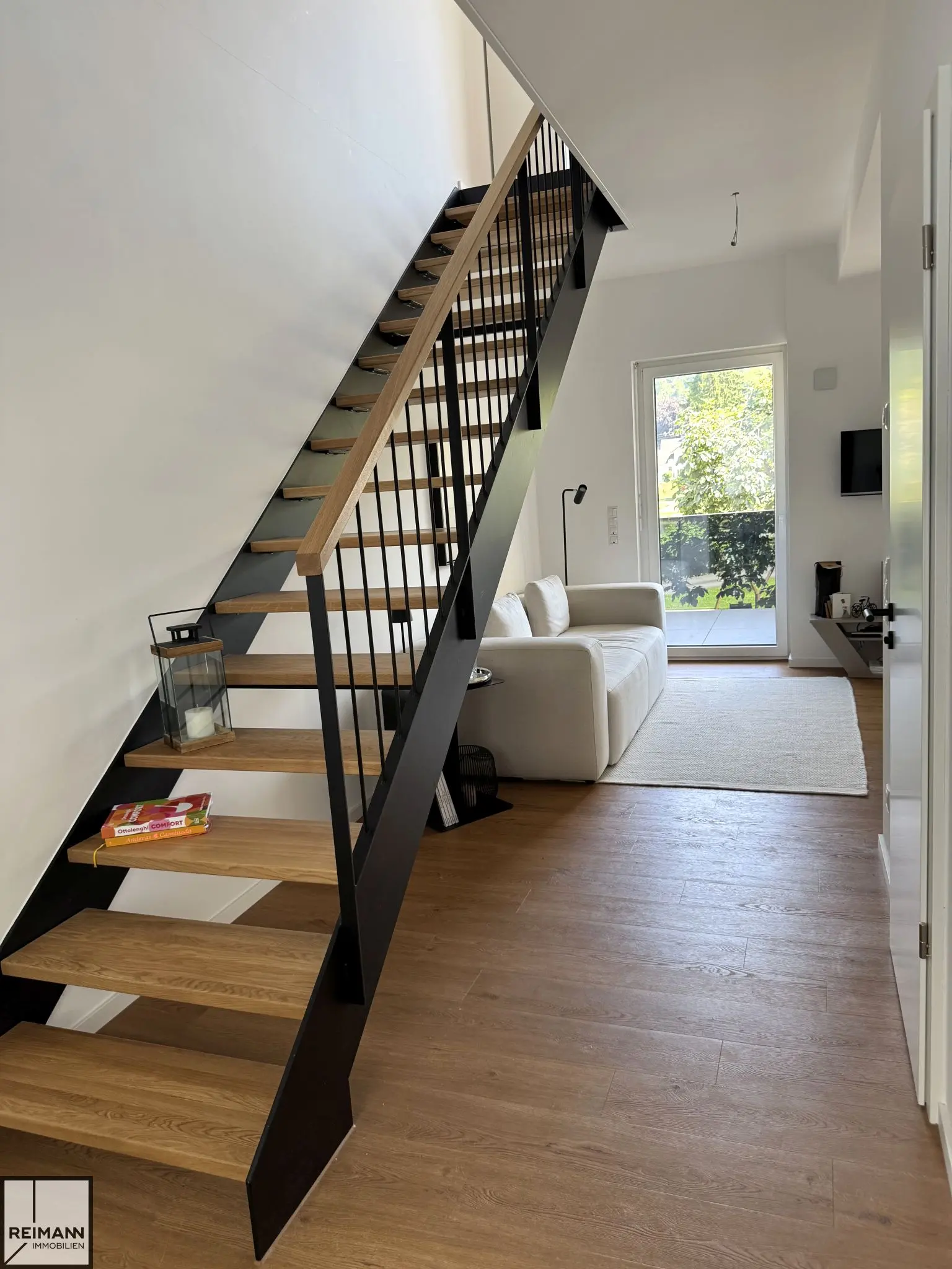 Treppe zum Obergeschoss